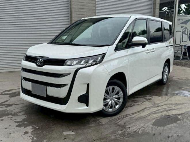 座椅拼大床两人休息带家电改装费用低开元棋牌MPV轻松露营丰田Noah(图8)