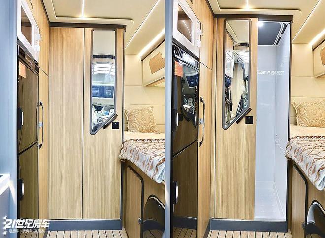 这款飞翔T8铁C房车如何做到“配置拉满”？开元棋牌网站福特23T动力+无接缝车身！(图9)